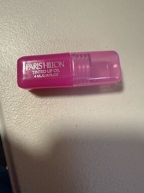 Paris Hilton Lip Oil Glossy Pink Tube